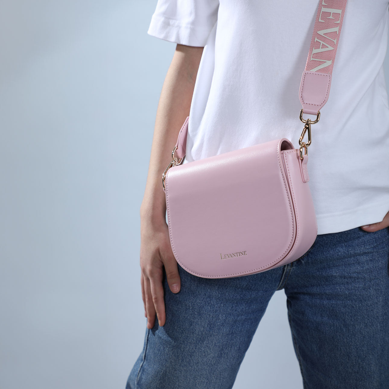 Nora Crossbody- Pink